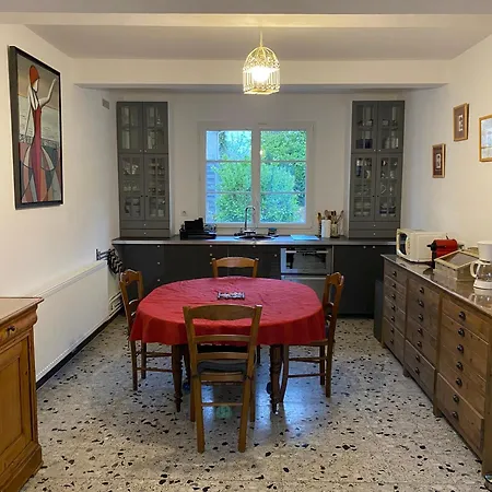 Maison Au Calme Avec Piscine Chauffee *