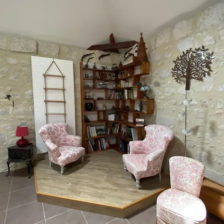 Maison Au Calme Avec Piscine Chauffee *