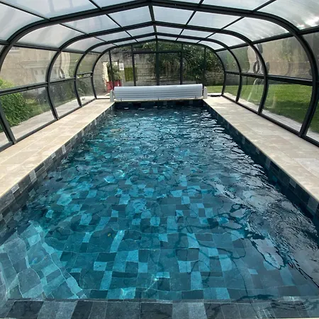 別荘 Maison Au Calme Avec Piscine Chauffee Bucy-le-Long